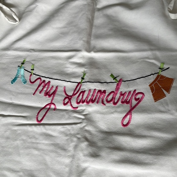 Buckhead Betties Laundry Bag Embroidered &  Cinch Top - Picture 4 of 11